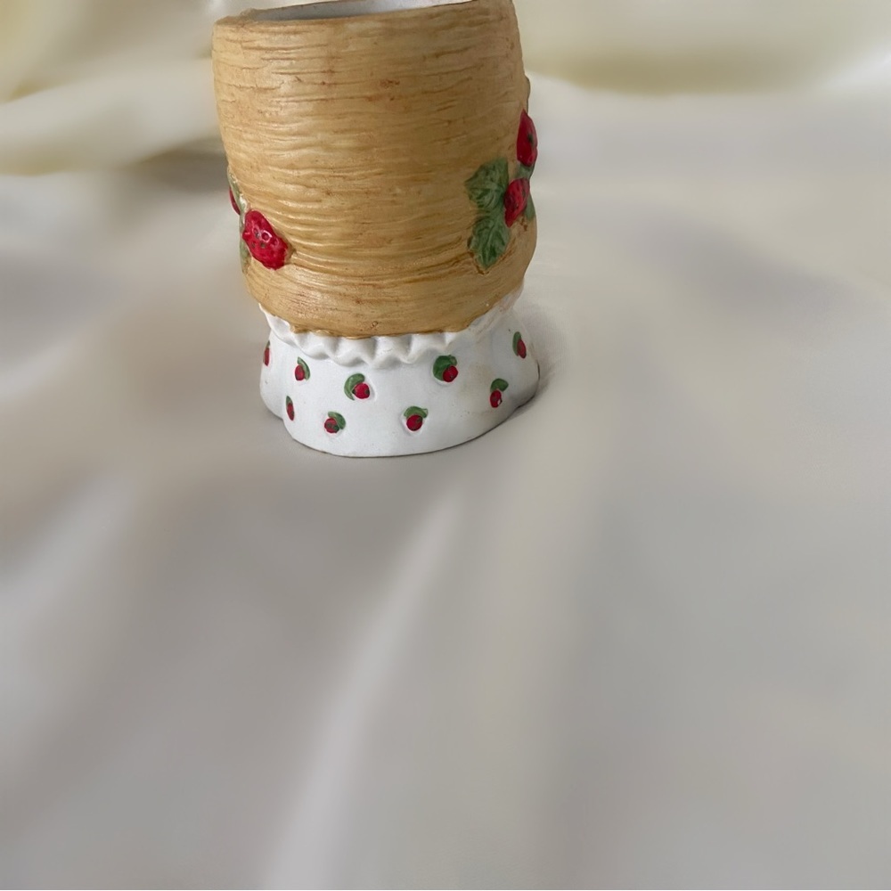 Vintage 80s sweet keepers porcelain strawberry girl figurine vase home decor - Picture 3 of 4
